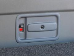 �n�C�G�[�X200�n�@���A�Q�[�g�n���h�����b�N�p�l���@�O���[